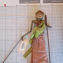 TF003893-1a Asien Indonesien,Figur,Holz-Textil,Fritz Fey,2010 