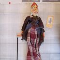 TF004331-1a Asien Indonesien,Figur,Holz-Textil,Fritz Fey,2010