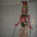 TF004403-1a Asien Indonesien,Figur,Holz-Textil,Fritz Fey,2010