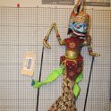 TF010166-1a Asien Indonesien,Figur,Holz-Textil,Fritz Fey,2010