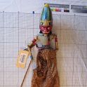 TF011378-1a Asien Indonesien,Figur,Holz-Textil,Fritz Fey,2010