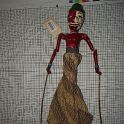 TF011404-1a Asien Indonesien,Figur,Holz-Textil,Fritz Fey,2010